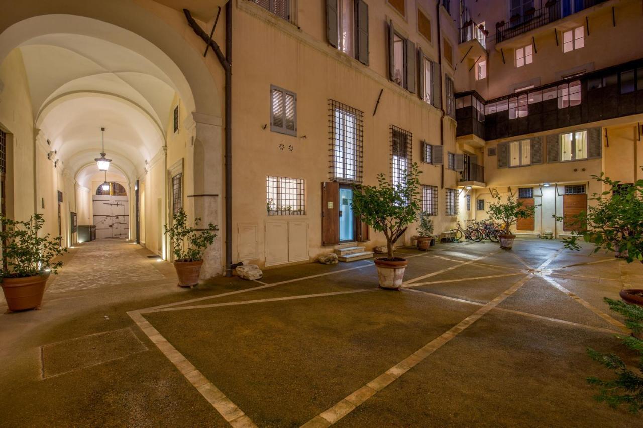 Guesthouse Mysuitetower Pantheon โรม ภายนอก รูปภาพ